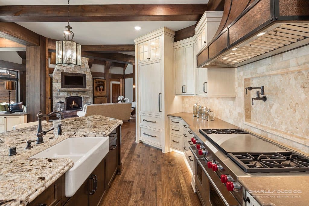 Halstad Bay- Kitchen