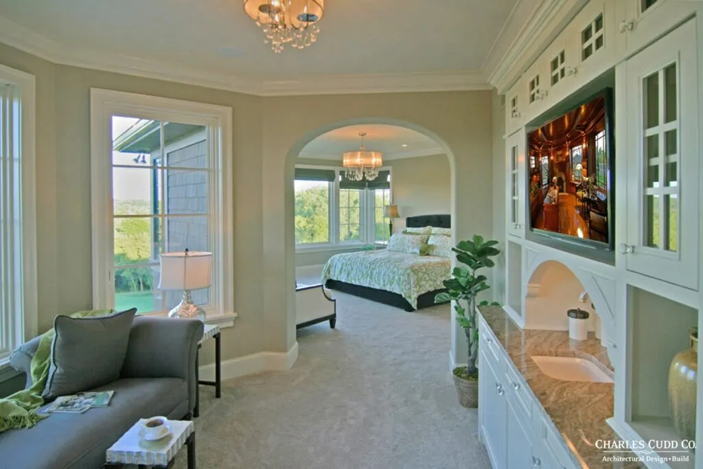 2012 Luxury Home Tour Orono