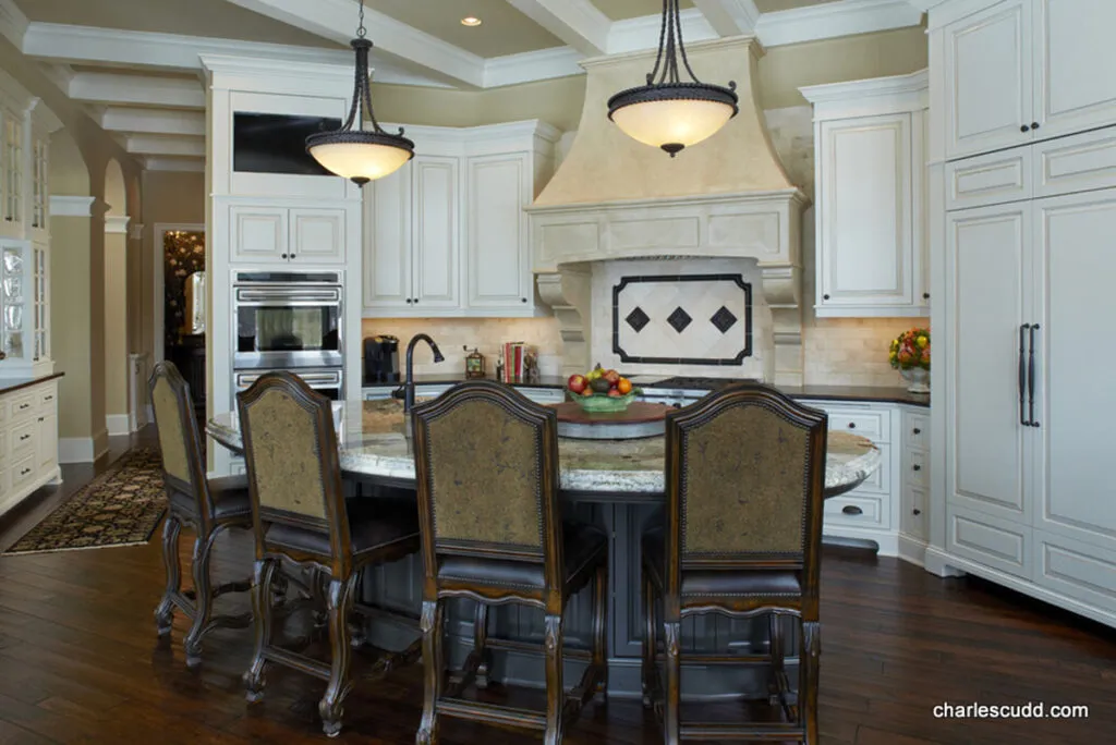 Locust Hills Wayzata